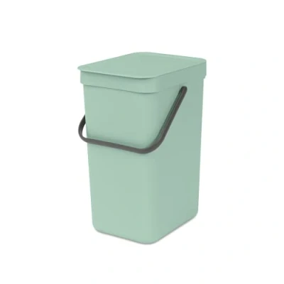 Abbildung von Brabantia Sort &amp; Go Abfallbehälter 12L Mittelgroßer Recyclingbehälter Tragegriff Pflegeleicht Auch für die Wandmontage Geeignet Küchenmülleimer Jade Green 20 x 25 35 cm