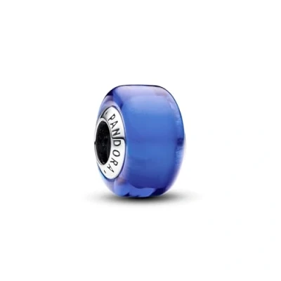 Abbildung von PANDORA Moments Blaues Murano Glas Mini Charm aus Sterling Silber, Kompatibel Armbänder, 793105C00