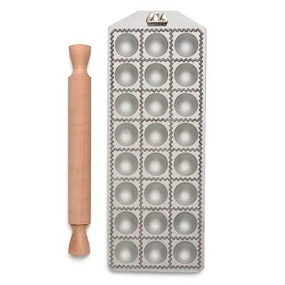 Abbildung von Marcato Ravioli Maker Press, Maschine, Homemade Cutter, 40 mm Rundschliff, Großzügiger Füllraum, für 24 Ravioli, Hergestellt in Italien