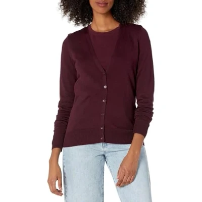 Abbildung von Amazon Essentials Damen Leichter Cardigan mit V Ausschnitt (in Übergröße erhältlich), Burgunderrot, XL