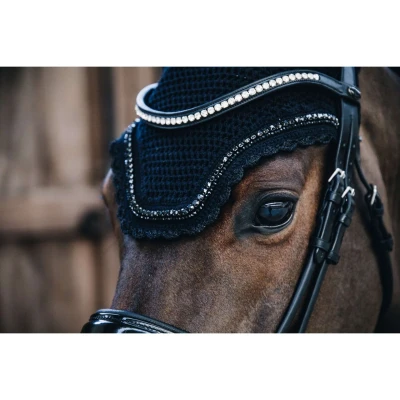 Abbildung von Kentucky Ohrnetz Wellington Stone &amp; Pearl Schwarz Warmblut