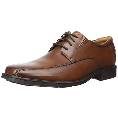 Abbildung von Clarks Herren Tilden Walk Oxford Schuh, Dunkelbraunes Leder, 39.5 EU