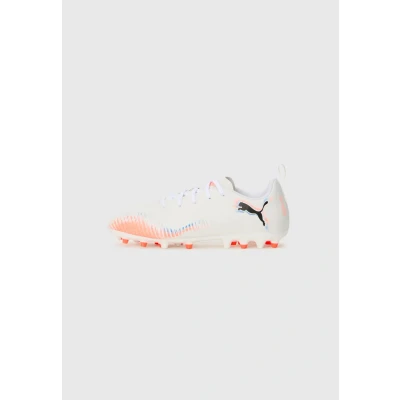 Abbildung von Puma Future 8 PLAY MG Unisex Fußballschuhe Indoor für Kinder, Größe: 37, White/black/glowing red Schuhe