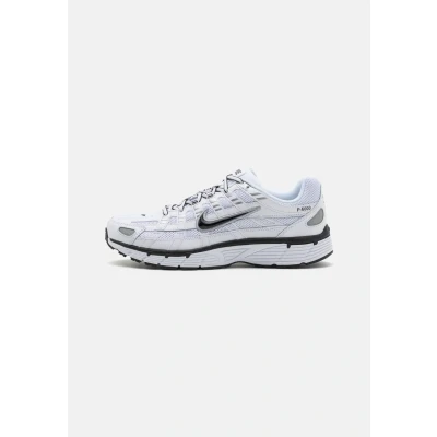 Abbildung von Nike Sportswear P6000 Unisex Sneaker low, Herren, Größe: 40, White/black/metallic silver Lederimitat/textil