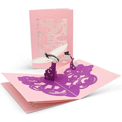 Abbildung von Glückwunschkarte zur Geburt mit extra Seite für Grüße hochwertige Karte Mädchen lila 3D Pop Up Geburtskarte das Baby Gratulation