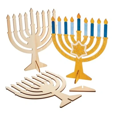 Abbildung von Baker Ross FX937 Holz Menorah Dekorationen Packung mit 3, Religiöse Erziehungs Kunsthandwerkssets für Kinder