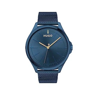 Abbildung von HUGO Analog Quarzuhr für Herren mit Blaues Edelstahl Mesh Gliederarmband 1530136