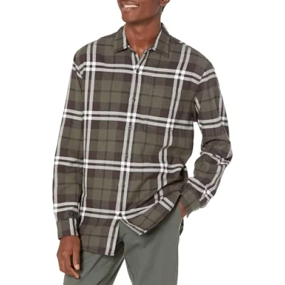 Abbildung von Amazon Essentials Herren Langarmhemd aus Flanell (in Übergröße erhältlich), Olivgrün Karomuster, M