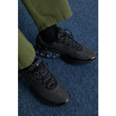 Abbildung von Nike Sportswear AIR MAX DN Sneaker low, Herren, Größe: 44, Black/metallic dark grey/cool grey/white Kunststoff/textil