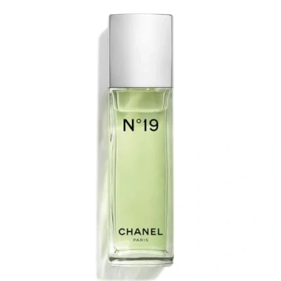 Abbildung von Chanel Eau de Parfum für Damen, EDT Nr. 19, 100 ml