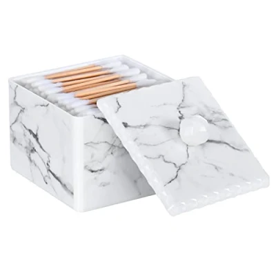Abbildung von Luxspire Wattestäbchen Aufbewahrungsbox, Q Tips Halter Kosmetikorganiser Aufbewahrungsbox mit Deckel, PS Kleiner Ohrstäbchen Spender Bad Schminktisch Box für Wattebälle Makeup Schwämme, Marmor Weiß