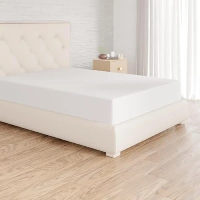 Abbildung von Amazon Basics Spannbettlaken, 160 x 200 cm, 100% Baumwolle, Jersey Spannbetttuch, Matratzenhöhe bis 30 Weiß