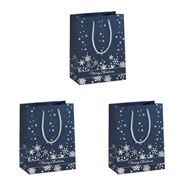 Abbildung von SIGEL GT111 mittelgroße Premium Papier Geschenktüten 17,5 x 23 cm 3er Set mit Silberprägung für Weihnachten &quot;Silver Snowflakes&quot;