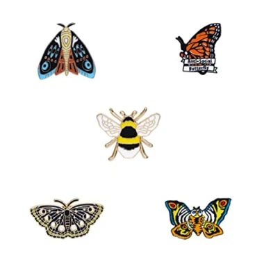 Abbildung von 5 Stück Schmetterlingsnadeln mit Bienen Emaille, Anstecknadeln, niedliche Cartoon Insektennadeln, modisch, dekorative Abzeichen für Kleidung, Rucksäcke, Hüte, Legierter Stahl