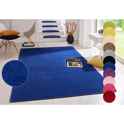 Abbildung von Hanse Home Indoor Teppich Fancy Wohnzimmerteppich einfarbig Modern Velours für Esszimmer, Wohnzimmer, Kinderzimmer, Flur, Schlafzimmer, Küche Blau, 80x150cm