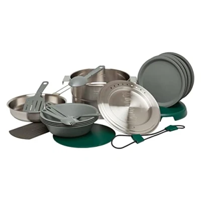 Abbildung von Stanley Adventure Full Kitchen Basecamp Kampingkochset 3,5 Liter 21 teiliges Camping Kochgeschirr Edelstahltopf mit Luftdurchlässigem Deckel Kochset für Rucksacktouren, Wandern und Zelten