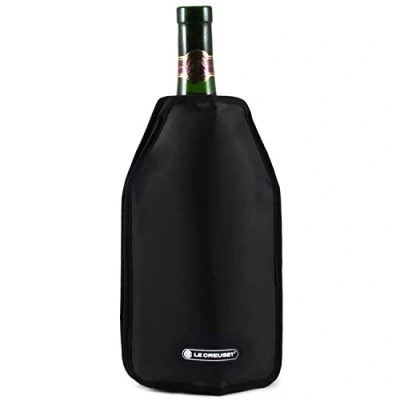 Abbildung von Le Creuset, Aktiv Weinkühler für Wein oder Champagner, Schwarz, Wasserabweisender Stoff, 22 x 15.5 2.1 cm, WA 126, 59142010006068