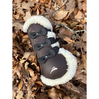 Abbildung von eQuick Sehnenschutz Glam Fluffy Braun Warmblut