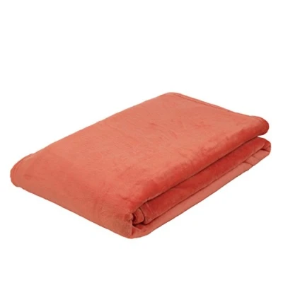 Abbildung von Gözze Wohn und Kuscheldecke, Memphis, Hohes Stoffgewicht 300 g/m², 150 x 200 cm Kaminrot