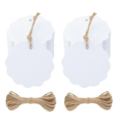 Abbildung von Anhänger Kraftpapier Geschenkanhänger Rund Etiketten 6cm, 100stk. mit Jute Schnur, für Hochzeitsgeschenke Weihnachtsgeschenke Partygeschenke (Weiß)