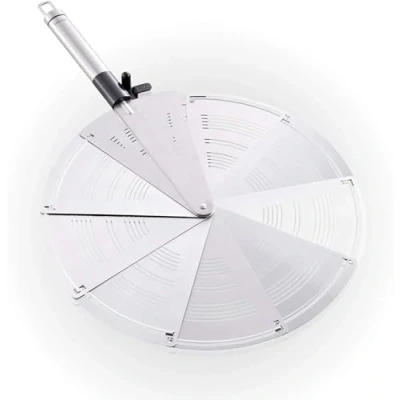 Abbildung von Leifheit faltbarer Spritzschutz ProLine Serie, aus rostfreiem Edelstahl, platzsparend in der Größe eines Tortenhebers, passend bis zu 28 cm Ø, spülmaschinengeeignet, mit praktischer Aufhängeöse