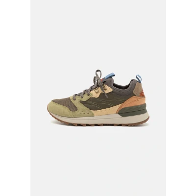 Abbildung von Merrell Alpine 83 Recraft Hikingschuh olive/multicoloured, Herren, Größe: 44, Olive/multi coloured Schuhe