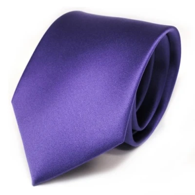 Abbildung von TigerTie Herren Krawatte Klassische 8 cm Satin in lila violett einfarbigem Design, ideal für Geschäftstermine, festliche Anlässe und die Freizeit
