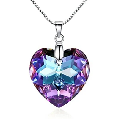 Abbildung von Crystalline Azuria Liebe Herz Kristalle Lila Halskette Anhänger 18 kt Weiß Vergoldet für Damen 45 cm