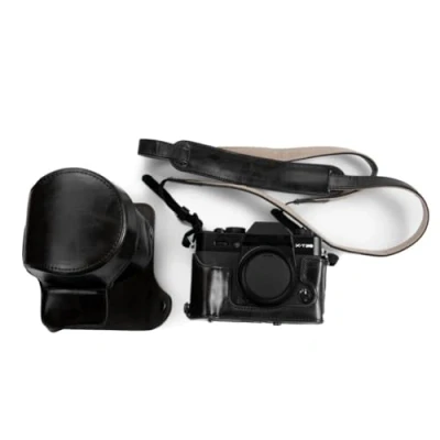 Abbildung von Kinokoo Kunstleder Kameratasche für Fujifilm X T30, T30 II, T20, T10 und 16 50 mm Objektiv mit Schultergurt Reinigungstuch