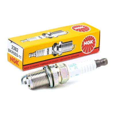 Abbildung von NGK 2382 Zündkerze M14 x 1,25 SW: 16 mm KIA: RIO 2, Sportage II, cee‘d I Estate, HYUNDAI: i10 I, Getz, COUPE