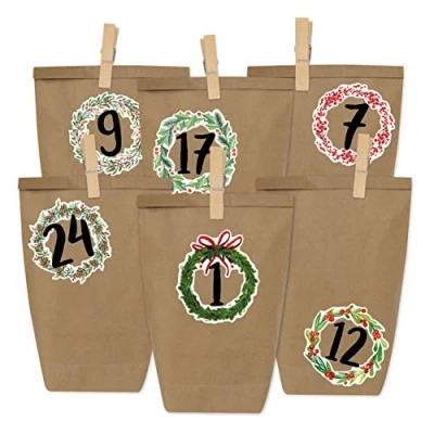 Abbildung von Papierdrachen Adventskalender zum Befüllen Weihnachtskränze Aufkleben mit 24 braunen Papiertüten und tollen Stickern für Kinder Weihnachten
