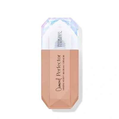 Abbildung von Physicians Formula Mineral Wear Diamond Perfector BB Cream, Getönte Feuchtigkeitscreme mit Diamantextrakt und Vitamin E, Leichte Deckkraft, Leuchtendes Finish, Tan to Deep