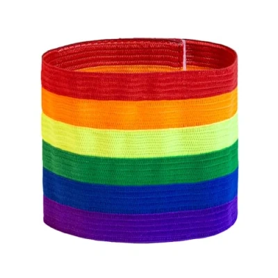 Abbildung von Sportacular Gear Regenbogen Armbinde mit Klettverschluss individuell anpassbar Rainbow Armband Kapitänsbinde Captain Spielführerbinde