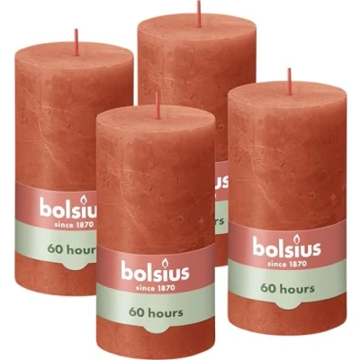 Abbildung von Bolsius Rustik Stumpenkerzen Orange Set 4 Stück 13 x 7 cm Länge Brenndauer 60 Stunden Unparfümierte Natürliches Pflanzenwachs Ohne Palmöl