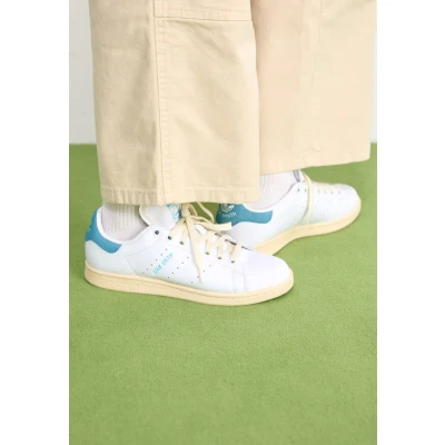 Abbildung von adidas Originals STAN Smith Sneaker low, Damen, Größe: 36, White/preloved blue/cream white Kunststoff