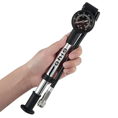 Abbildung von GIYO Hochdruck Fahrrad Dämpferpumpe für MountainbikeVorder /Hinterradfederung Aluminiumzylinder 1.5&quot; Zifferblattmanometer Mikro Einstelltaste 350 PSI 360 Drehbarer Schlauch Hergestellt in Taiwan