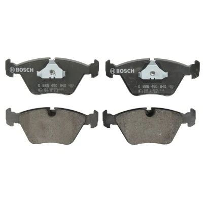 Abbildung von BOSCH 0 986 490 640 Bremsbelagsatz Low Metallic mit Anti Quietsch Blech, Kolbenclip BMW: 5 Saloon, 3 Coupe, Convertible