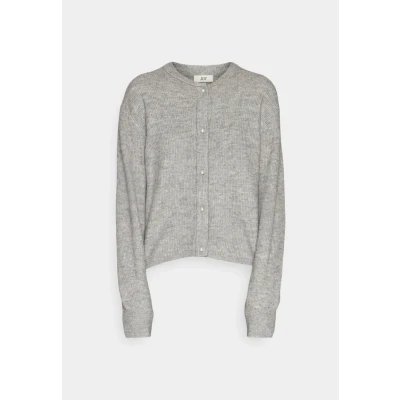 Abbildung von JdY Damen Strickjacke Rundhals Knopfleiste Perlen Verzierung Knit Fit, Farben:Grau 3, Größe:L