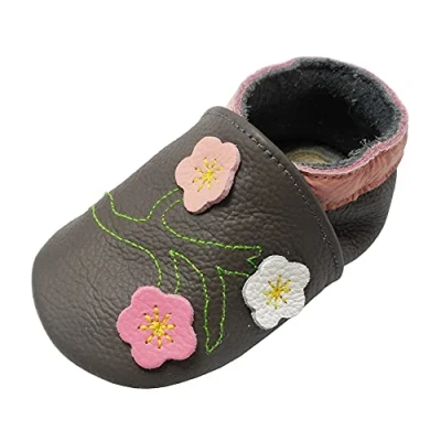 Abbildung von YALION Baby Mädchen Weiches Leder Lederpuschen Kleinkinder Krabbelschuhe mit Süßen Blumen Dunkelgrau,EU 18/19=S