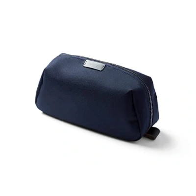 Abbildung von Bellroy Kulturbeutel Plus (Kulturbeutel, Tasche) Marineblau