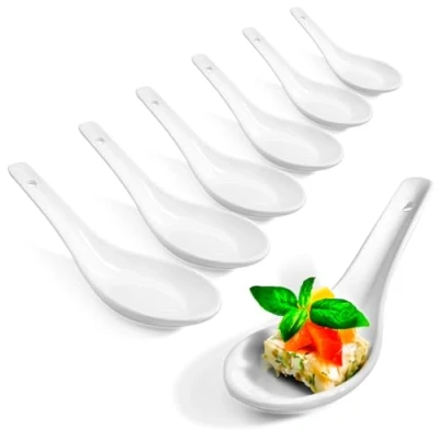 Abbildung von com four® 6x Asiatische Reislöffel, Suppen und Servierlöffel aus weißem Porzellan z.B. für Reisschalen oder Vorspeisen (6 Stück weiß)