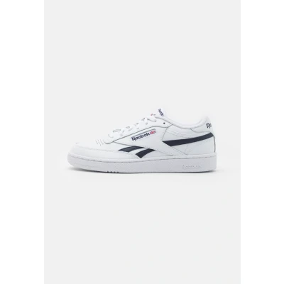 Abbildung von Reebok Classic CLUB C Revenge Unisex Sneaker low, Größe: 37.5, Footwear white/vector navy Leder und textil