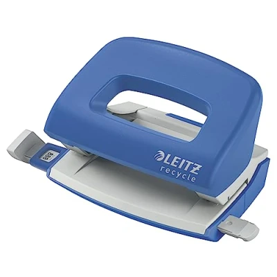 Abbildung von Leitz NeXXt Recycle Mini Locher, 10 Blattlocher A4, kleiner Papierlocher für Büro &amp; Schule, 100 % recyclebar, CO2 kompensiert, umweltfreundlich, Sortiment, Blau, 50100035