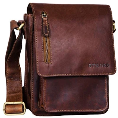 Abbildung von STILORD Herren Umhängetasche cognac Kleine Vintage Schultertasche 8,4 Zoll Messenger Bag Tablettasche aus echtem Büffel Leder &#039;Finn&#039;
