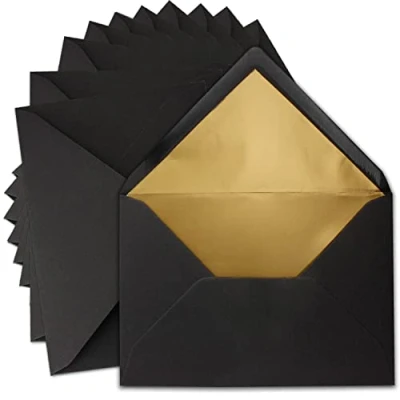Abbildung von 10x DIN C5 Kuverts 15,6 x 22 cm aus Kraft Papier in Schwarz mit goldenem Seidenfutter Nassklebung Blanko Brief Umschläge Recycling Serie UmWelt