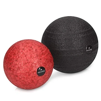 Abbildung von Navaris Faszienball Set zur Selbstmassage 2x Massageball Faszien Ball zwei Größen Bälle Massage von Nacken Schulter Rücken Rot Schwarz