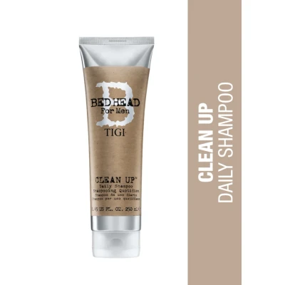 Abbildung von Bed Head for Men by TIGI Clean Up Shampoo für Herren jeden Tag normales Haar, 250 ml