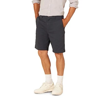 Abbildung von Amazon Essentials Herren Klassisch Geschnittene Chinoshorts, 23 cm, Marineblau, 33W