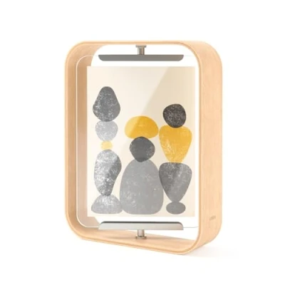 Abbildung von Umbra Bellwood Tischbilderrahmen, zweiseitiger Bilderrahmen für 10x15 oder 13x18 cm Fotos, Natur