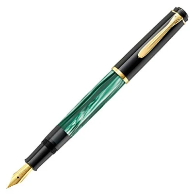 Abbildung von Pelikan Füllhalter Classic 200, Schwarz, Feder F (fein), hochwertiger Patronenfüller im Geschenk Etui, 820653